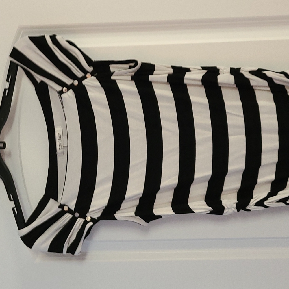 White House Black Market Black and White Striped Top